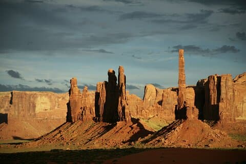 2.5 Hours of Monument Valley's Backcountry 4×4 Tour