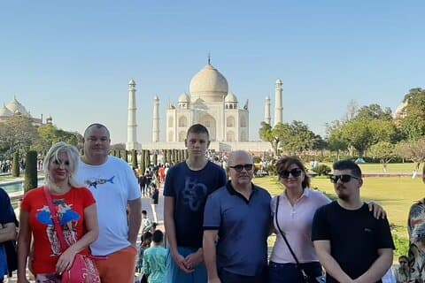 Private Exclusive Taj Mahal & Agra Fort City Tour