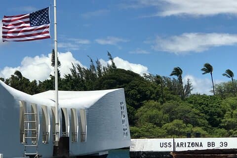 Early Access Pearl Harbor & USS Arizona Small-Group Tour