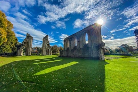 Private Tagestour nach Stonehenge und Glastonbury