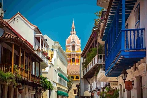13 Day Intrepid Colombia Passage – Medellín To Cartagena