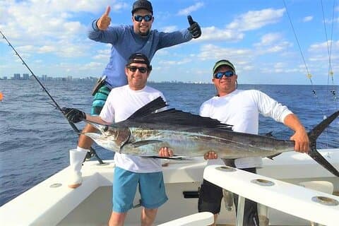 Carta privada de pesca en alta mar de 4 horas de caza mayor en Fort Lauderdale