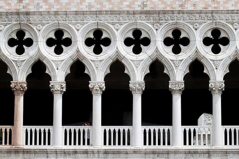 Skip the line Doge's Palace Tour & gondeltocht in Venetië