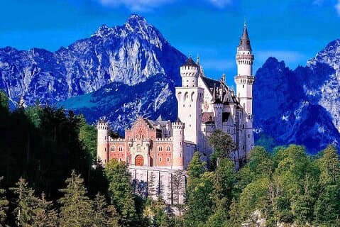 MY * GUiDE I PALAZZI PIÙ GRANDI DEL RE Neuschwanstein e HERRENCHIEMSEE da Monaco