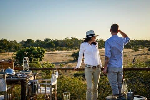 Authentieke Afrikaanse tour door een Afrikaans kind