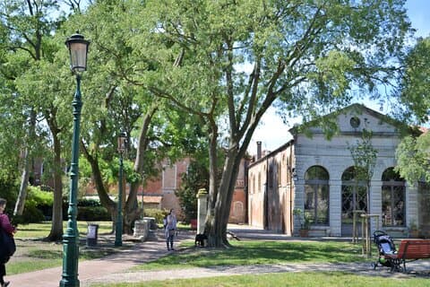 Excursão a pé pelos Jardins Secretos de Veneza