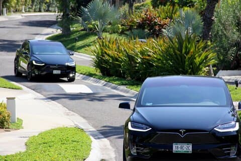 Los Cabos Luxury Private Tesla Transfer do aeroporto para a área do corredor turístico