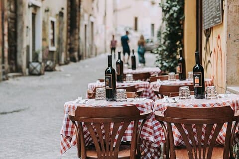 PRIVATE Full-Day Wine Experience with lunch in Chianti Classico.