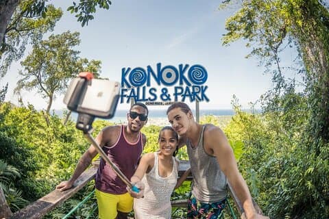 Blue Hole & Konoko Falls Park Combo Tour från Montego Bay