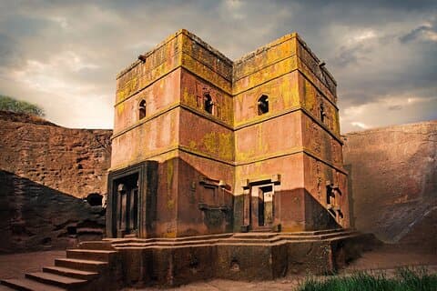 9 Days Tours To Danakil Depression, Simen MNP, Lalibela With Omo Valley Tribes