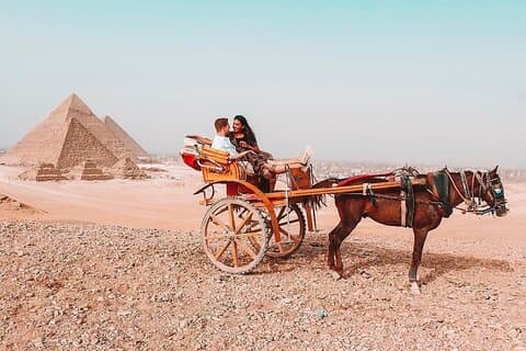 Giza-pyramidene privat halvdagstur med hestevogn