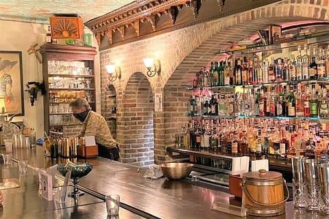 Tour guiado Happy Hour de Savannah Walktails & Bar Bites