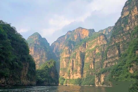 Tour por las afueras de Beijing hasta el desfiladero de Long Qing (crucero) y la tumba de Ding