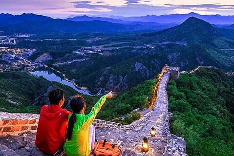 Beijing Evening Tour: Illuminated Great Wall and Gubei Water Town
