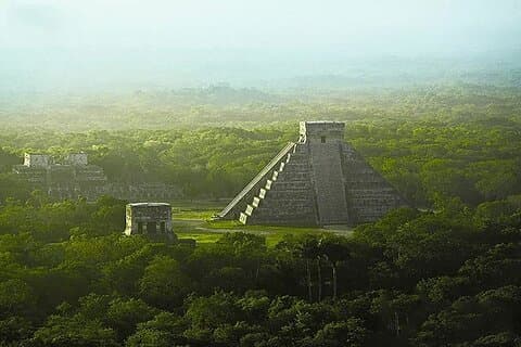 Chichen Itza, Cenote & Valladolid Tour met Mayan Lunch