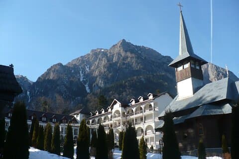 Castello di Peles e castello opzionale di Cantacuzino da Brasov