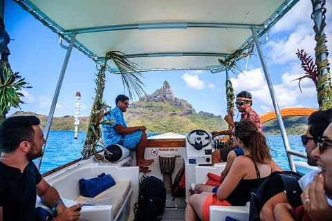 Bora Bora Combo Tour: Lagoon Cruise och 4WD Tour inklusive Snorkling