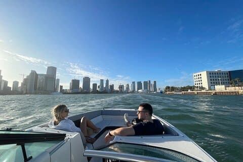 ¡Crucero privado en barco romántico al atardecer en Fort Lauderdale!