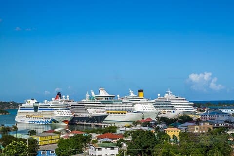 Antigua Shore Excursion: Round Island Tour
