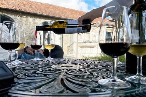 Excursão a pé com degustação de vinho do Porto
