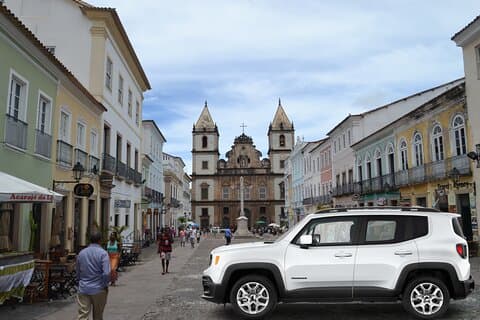 Privat Trasport Praia do Forte to Salvador airport deutsch and englsich driver