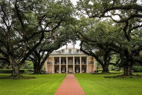 Private New Orleans Double Plantation Tour: Oak Alley and Laura