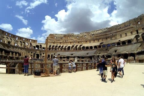 Eksklusiv rundvisning i Colosseum Arena med arkæolog og Forum Romanum