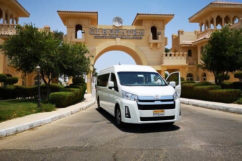 Traslado de Hurghada a El Cairo en furgoneta.