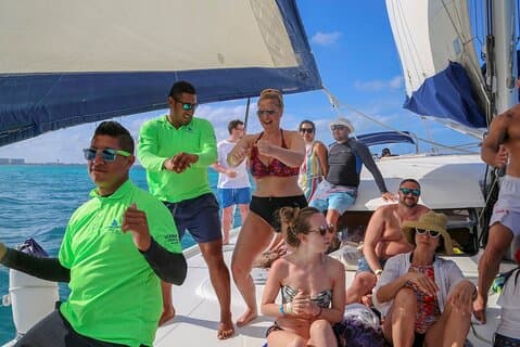 Catamaran Sailing to Isla mujeres with Buffet and Open Bar