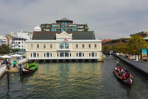 Aveiro, playa Costa Nova y Barco Moliceiro, medio día desde Coimbra