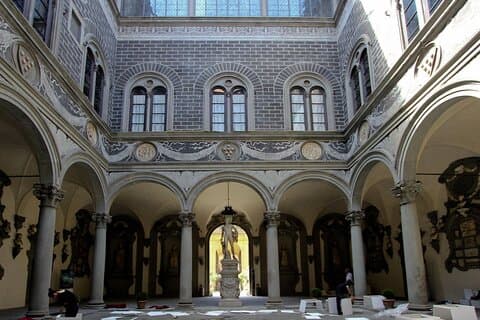 Visite des Médicis à Florence