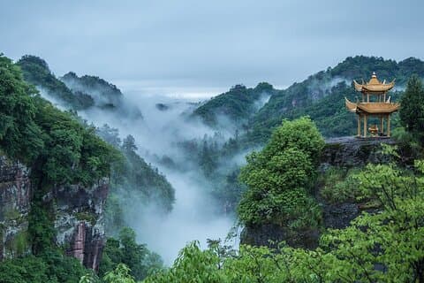 Private Huangshan Day Tour with Qiyun Mountain and Hui Culture Experience