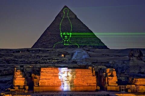 Lyd og lys Vis på Giza Pyramider