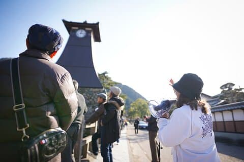 Izushi Sanpo-gumi Talking Guide Lokale rondleiding en gids