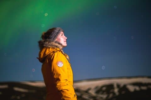 Reykjavik : Visita guiada aurora boreal con cacao caliente & Fotos