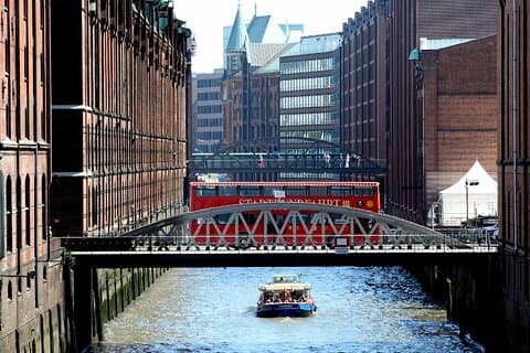 Tour turístico de Hamburgo, crucero por el puerto y el lago Alster
