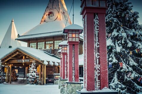 By Sightseeing og Santa Village Guidet tur, Lille gruppe