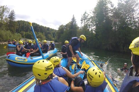 rafting på Sava-floden i Bled Slovenien, den bedste raftingtur i området