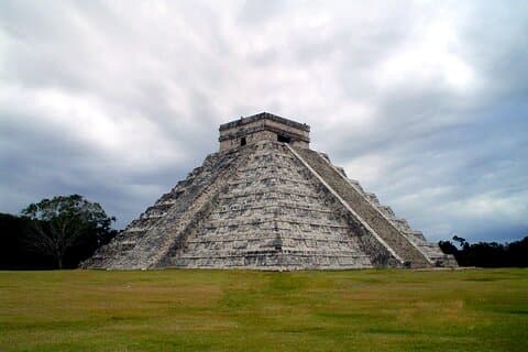 Privat heldagstur til Chichen Itza + Valladolid med afhentning