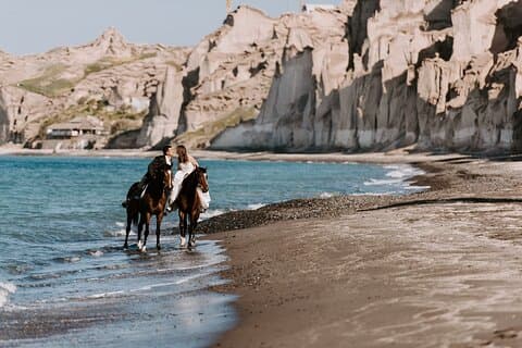 Experiência particular de equitação em Santorini