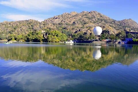 Private Day Tour van Mount Abu vanuit Udaipur