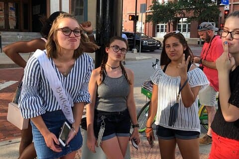 Louisville Scavenger Hunt av Crazy Dash