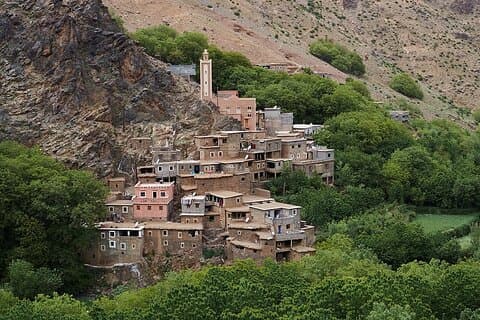 Tour delle montagne dell'Atlante con una guida da Marrakech