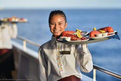 Honolulu: Tre stjerner Deluxe Sunset Dinner Cruise og Show