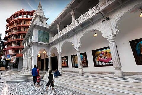 Mumbai Iskcon Hare Krishna Hare Rama Temple Private Tour