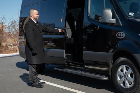 New York City Airport Departure Transfer by Sprinter LGA JFK EWR