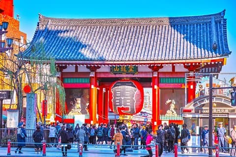 Dette er Asakusa! En tur inkluderer alt du må se!