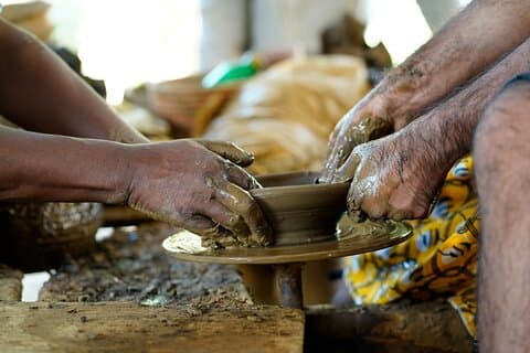 Privat traditionel keramikklasse nær Arusha