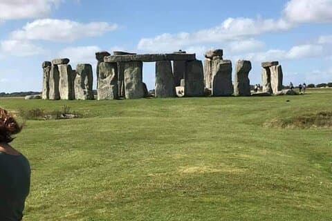 ロンドンからストーンヘンジ、ソールズベリー、バースへのプライベート往復旅行