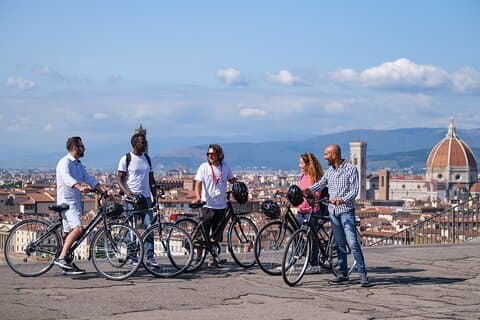 Tour Firenze E-Bikes & Sights per piccoli gruppi o privati